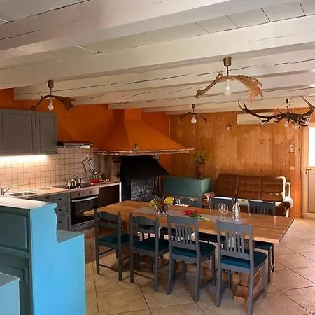 House Cicarija * Lanišće